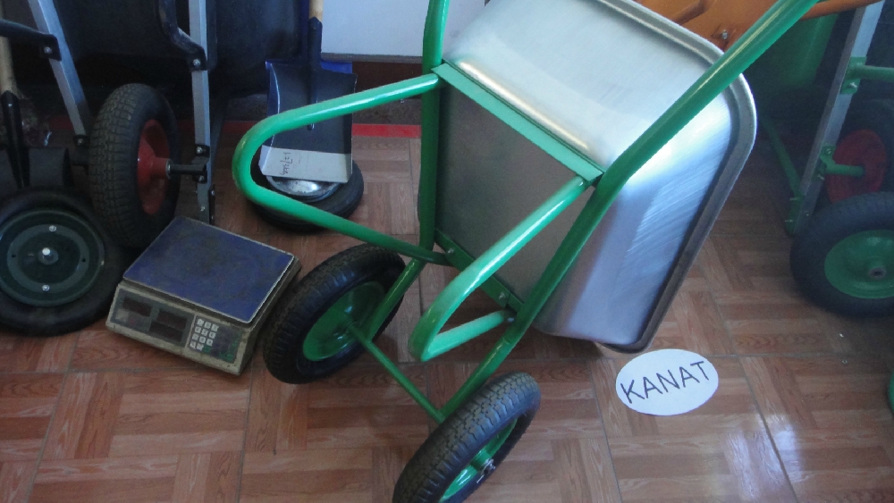 «Без названия»