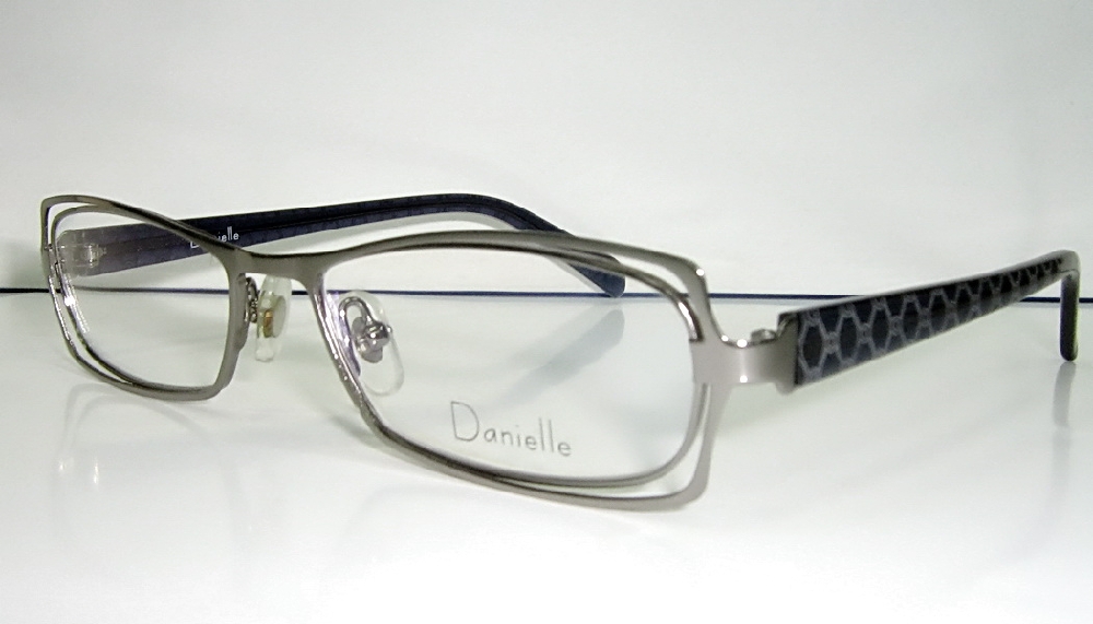 «Danielle. Цена 3340 руб.»