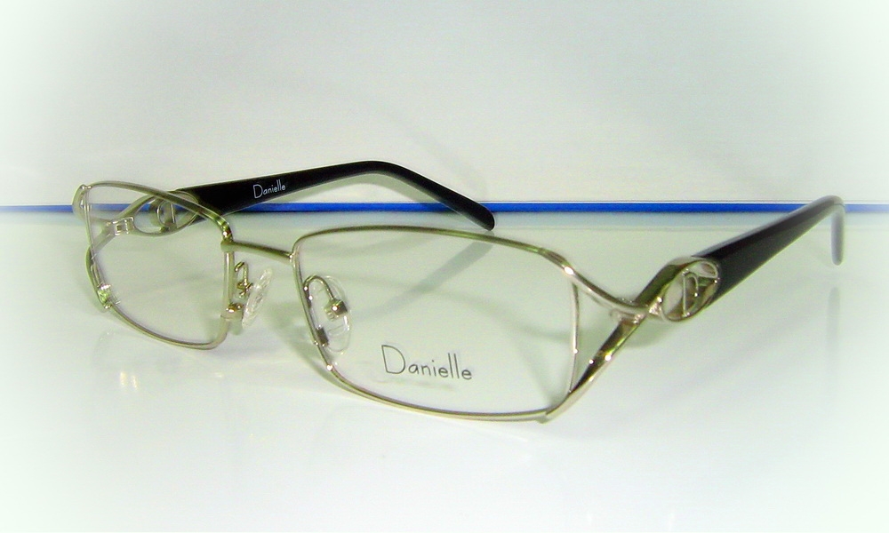 «Danielle. Цена 3060 руб.»
