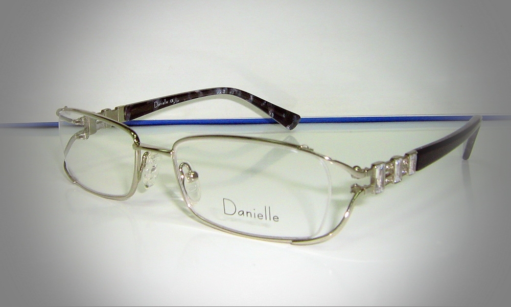 «Danielle. Цена 3040 руб.»