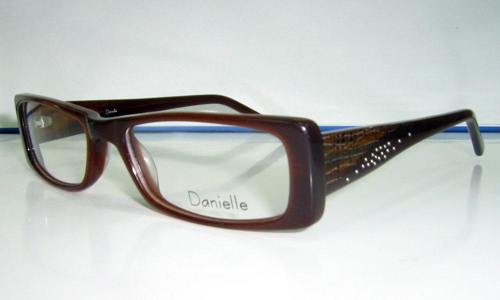 «Danielle. Цена 2480 руб.»
