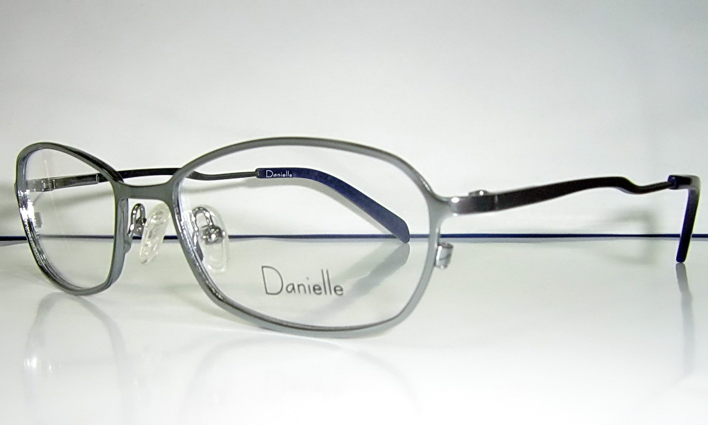 «Danielle. Цена 2240 руб.»