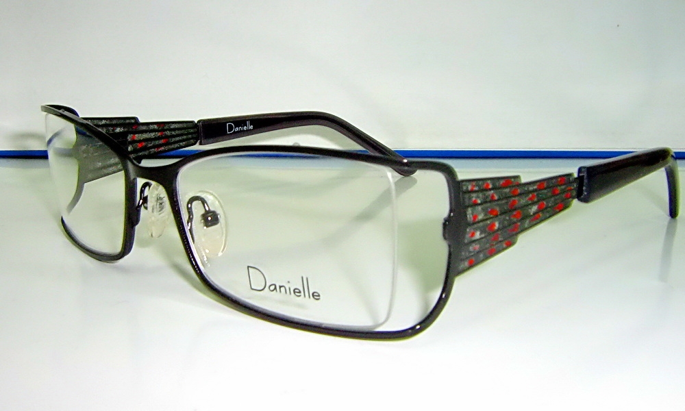 «Danielle. Цена 2740 руб.»