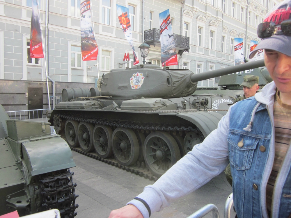 «Без названия»