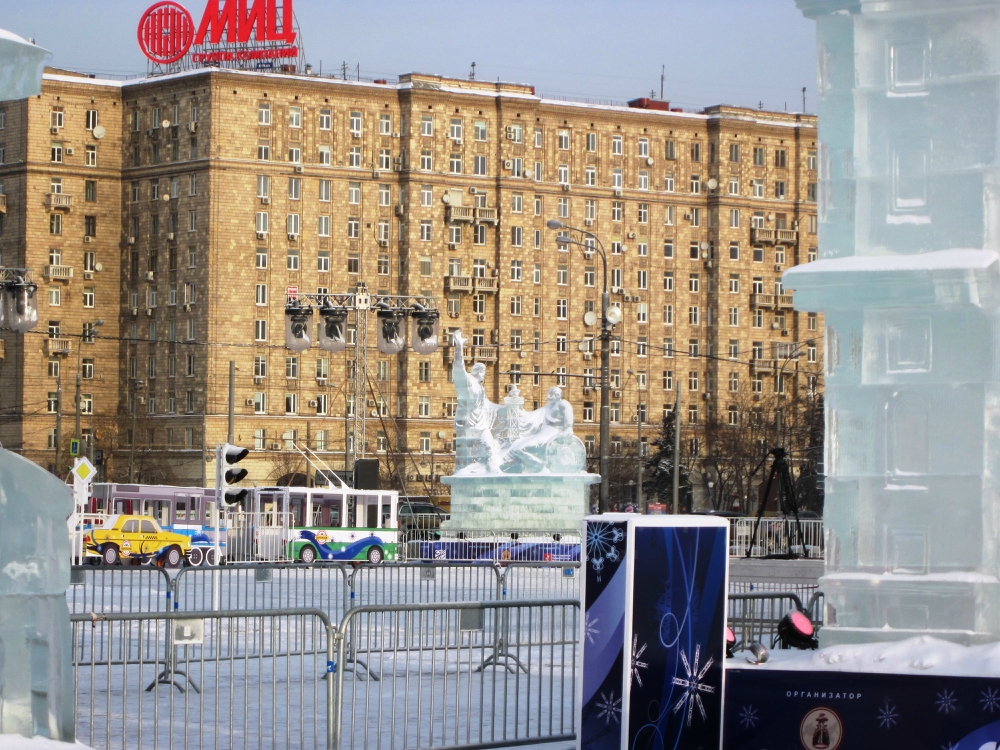 «Без названия»