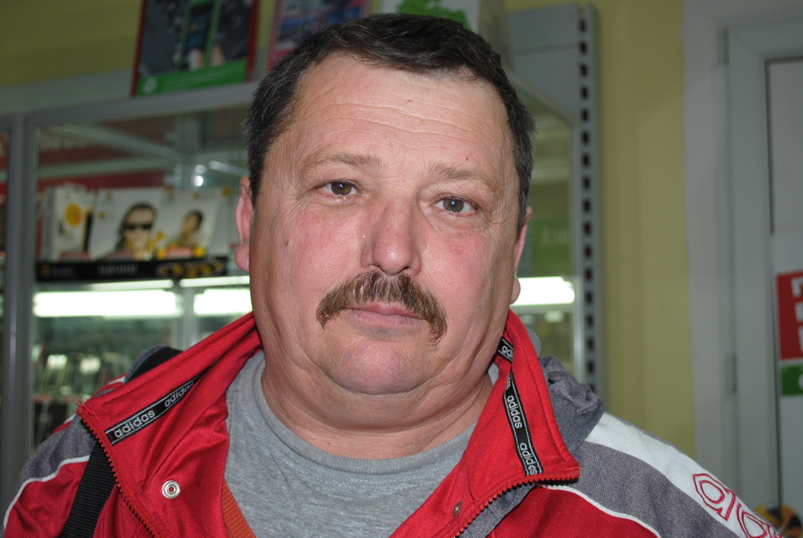 «пенсионер Валерий Коренев. 60 лет.»