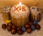 Куличики, яички крашеные 