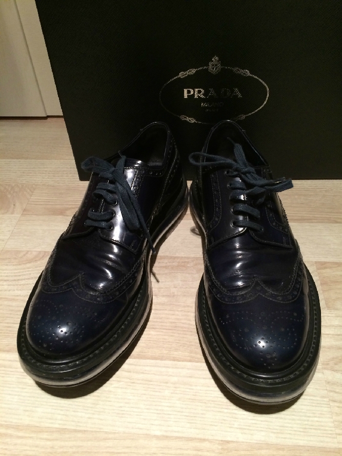 «Prada с коробкой»