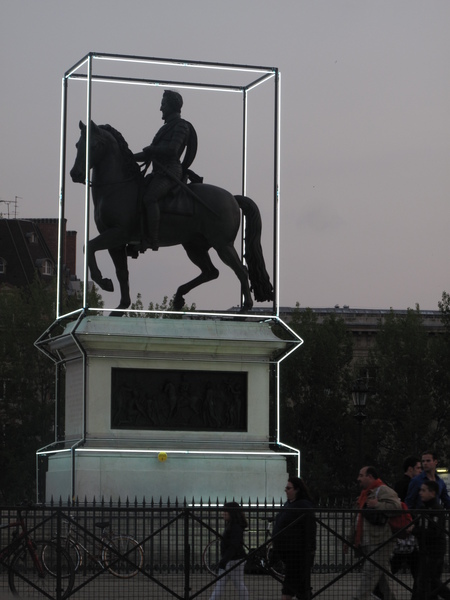 «Без названия»