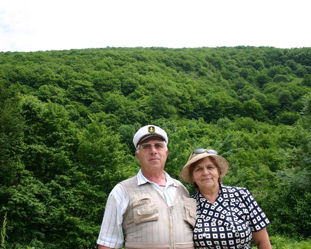 «ФОТО НА ПАМЯТЬ! (ЯКУБЧИКИ У ПРЕДГОРИЙ КАВКАЗСКИХ ГОР).»
